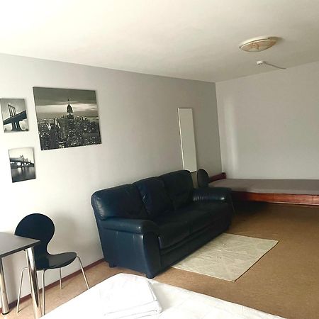 Central Hostel يلغافا المظهر الخارجي الصورة