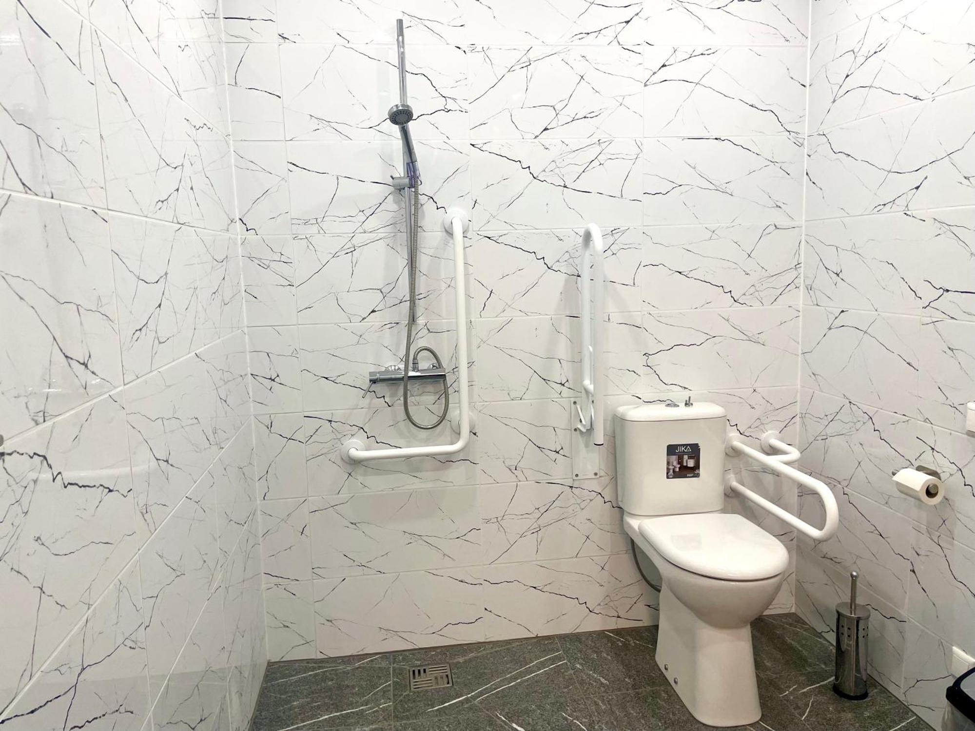 Central Hostel يلغافا المظهر الخارجي الصورة